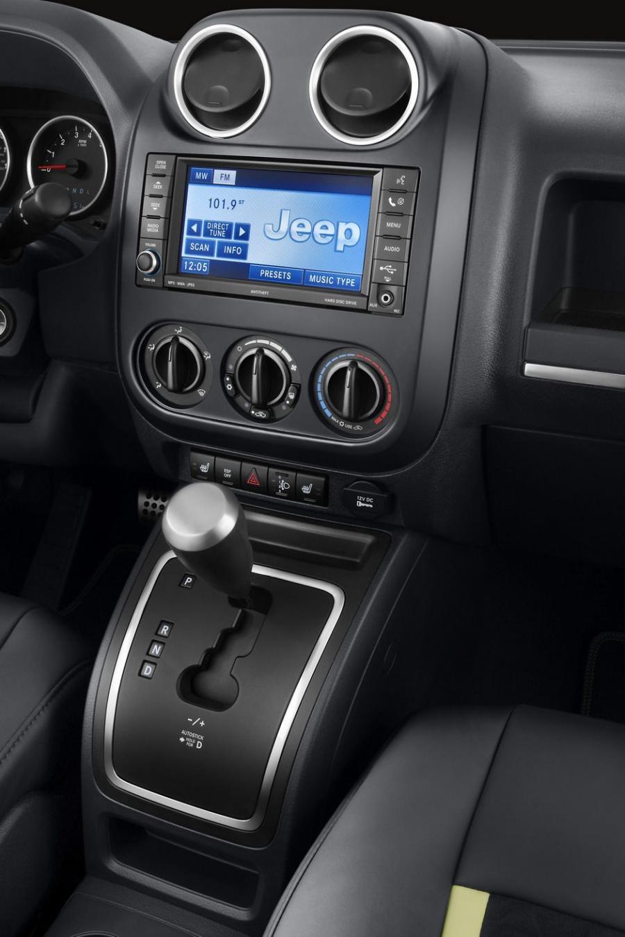  Jeep Patriot Back Country 2008 года  (фото 17 из 36)